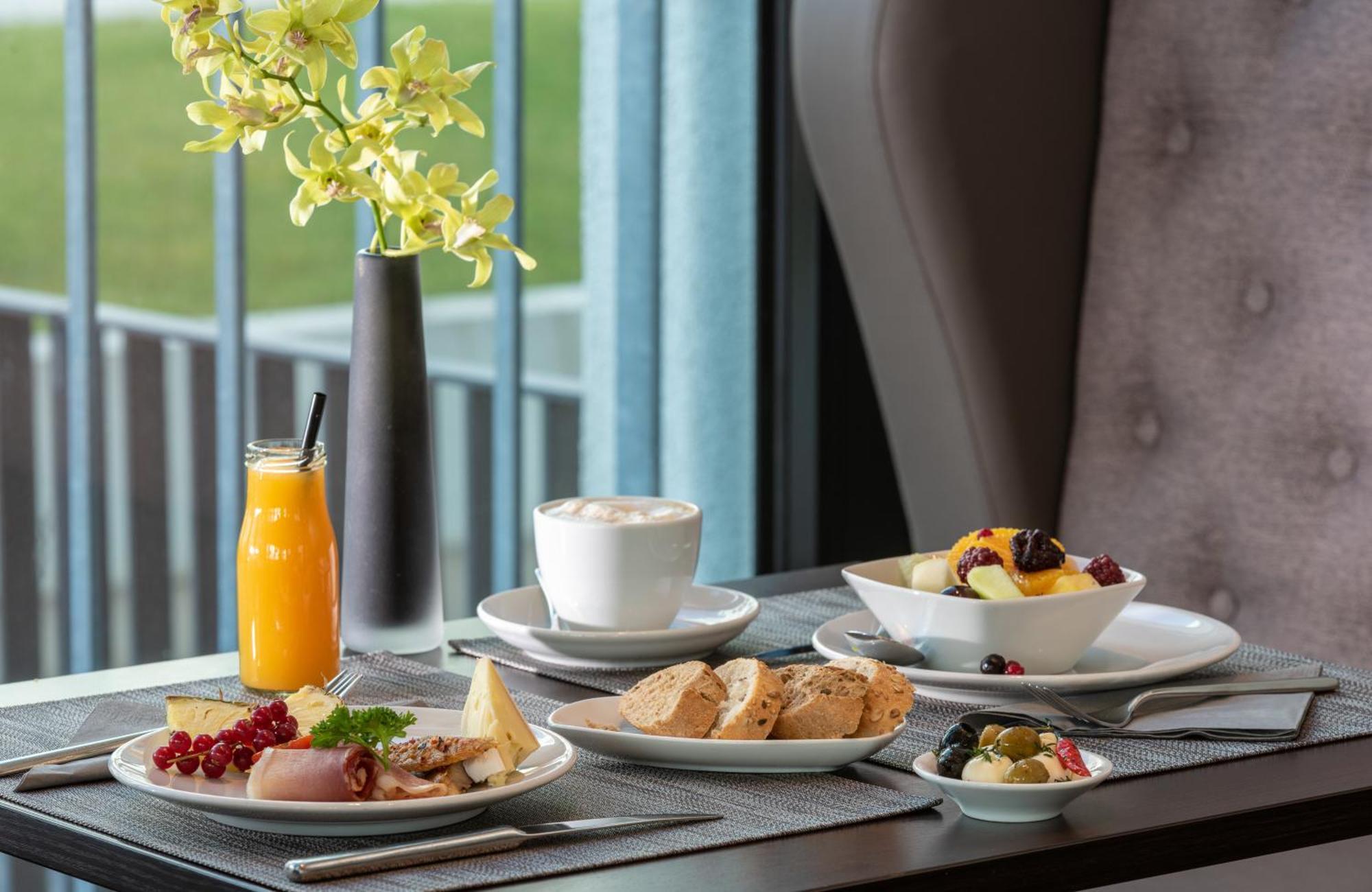Leonardo Royal Hotel München Ngoại thất bức ảnh